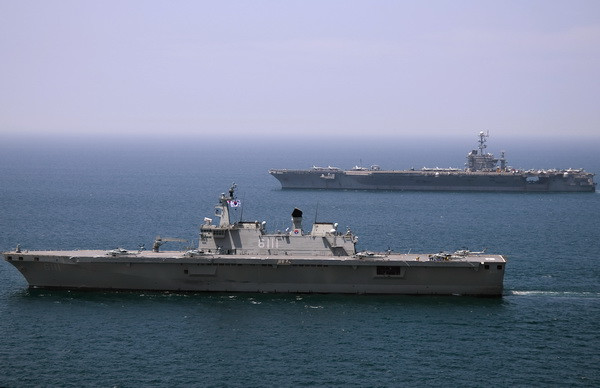 aircraft_carrier06.jpg